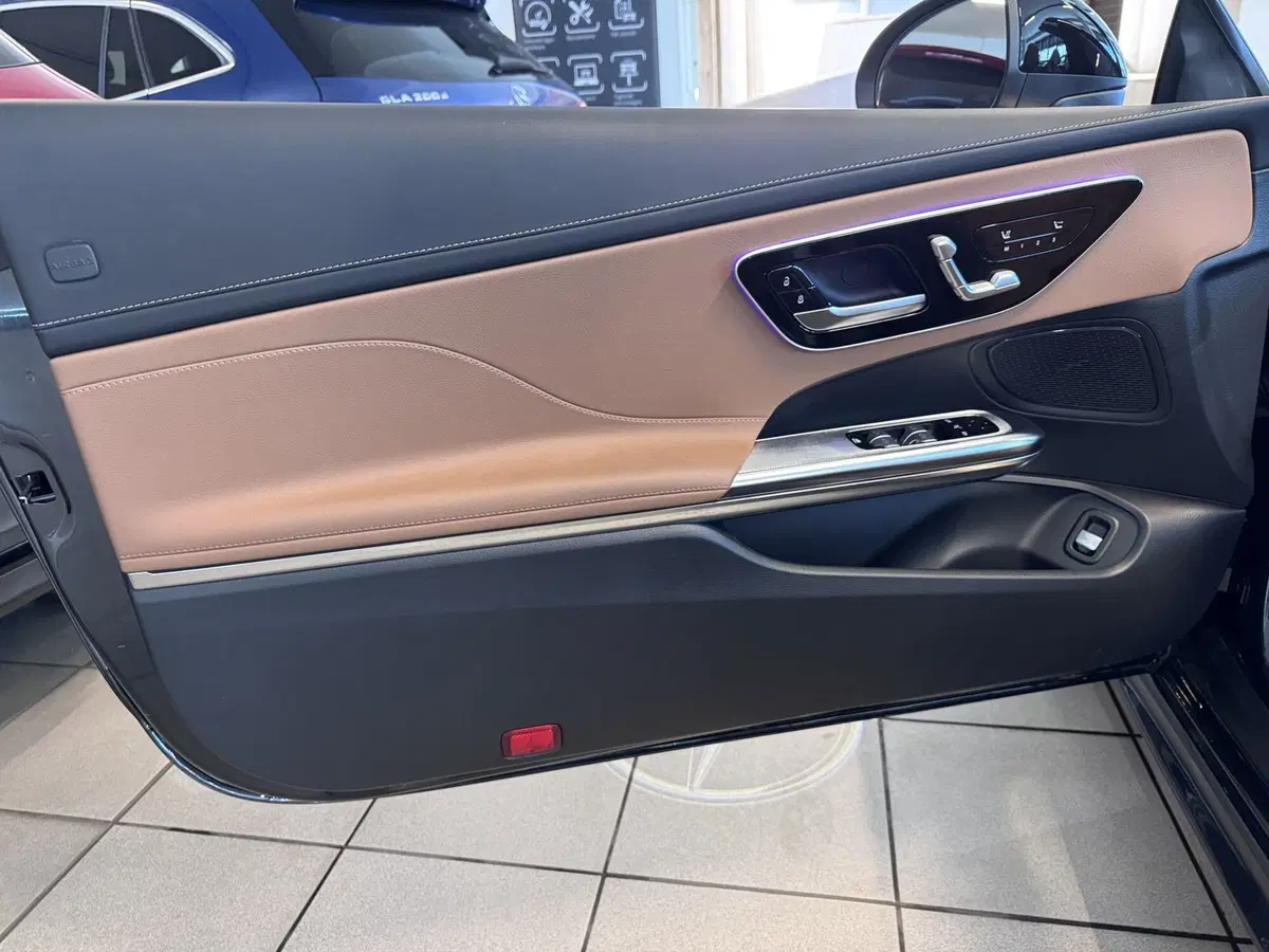 Mercedes-Benz CLE Cabrio usata a Messina (6)