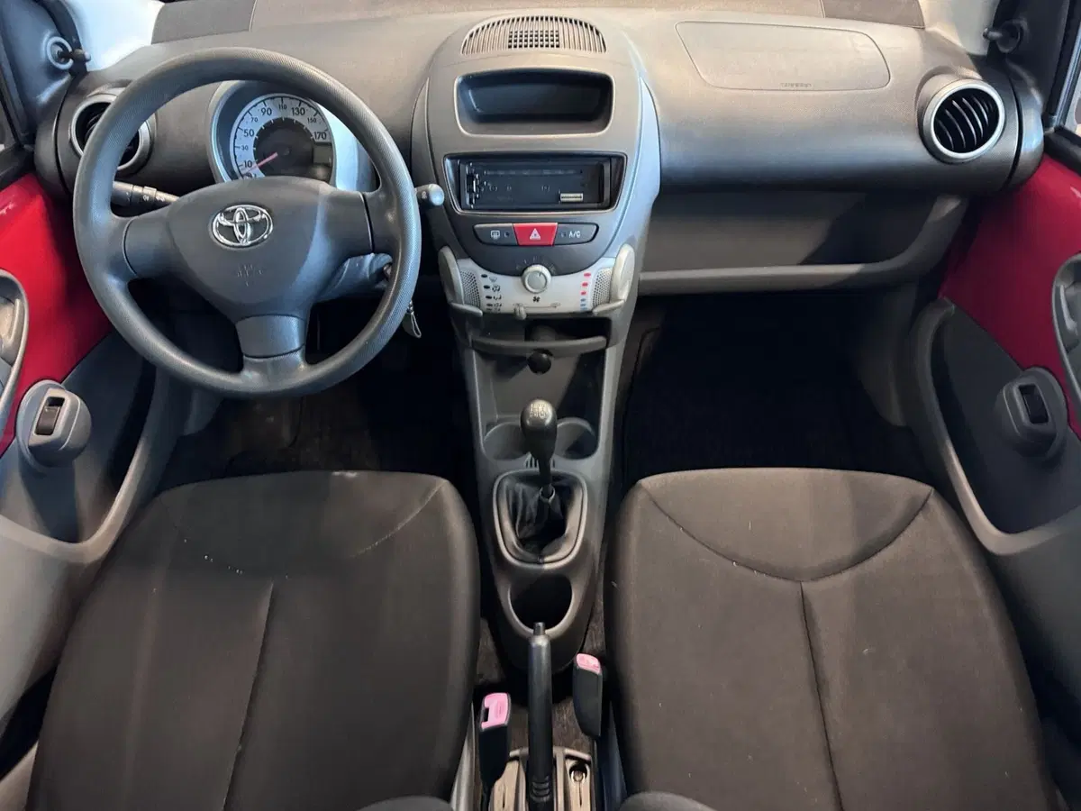 Toyota Aygo usata a Messina (11)