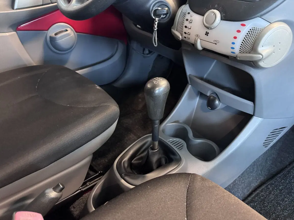 Toyota Aygo usata a Messina (13)