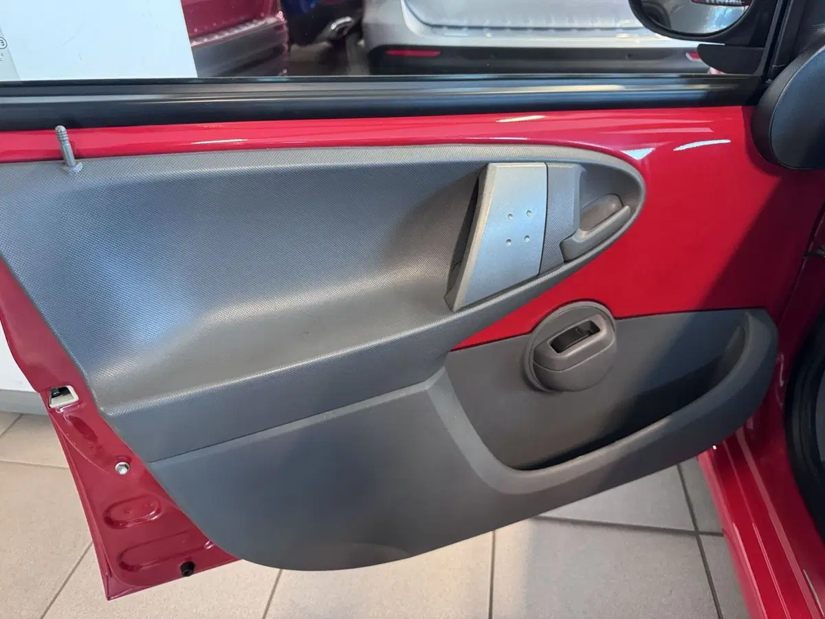 Toyota Aygo usata a Messina (6)