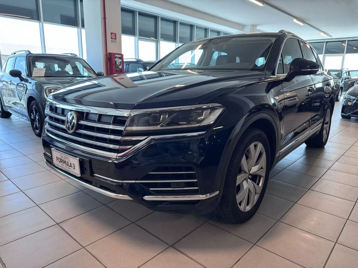 Volkswagen Touareg usata a Messina