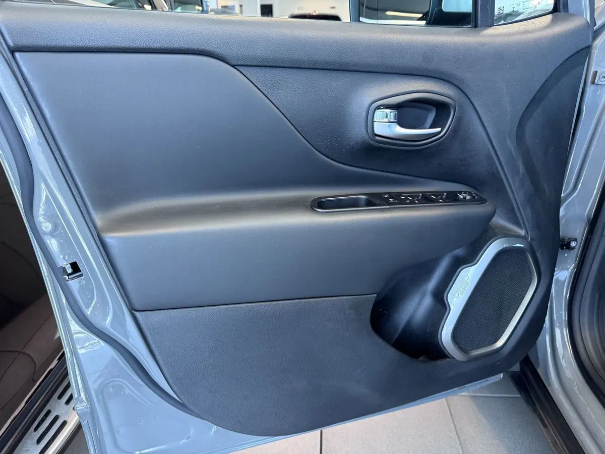 Jeep Renegade usata a Messina (6)