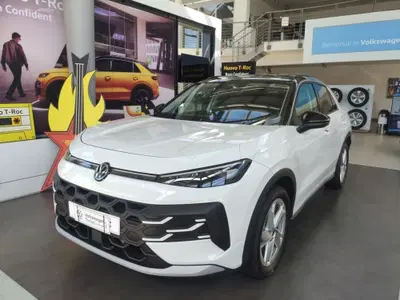 Volkswagen T-Roc 1.5 etsi Life 150cv dsg nuova a Pratola Serra