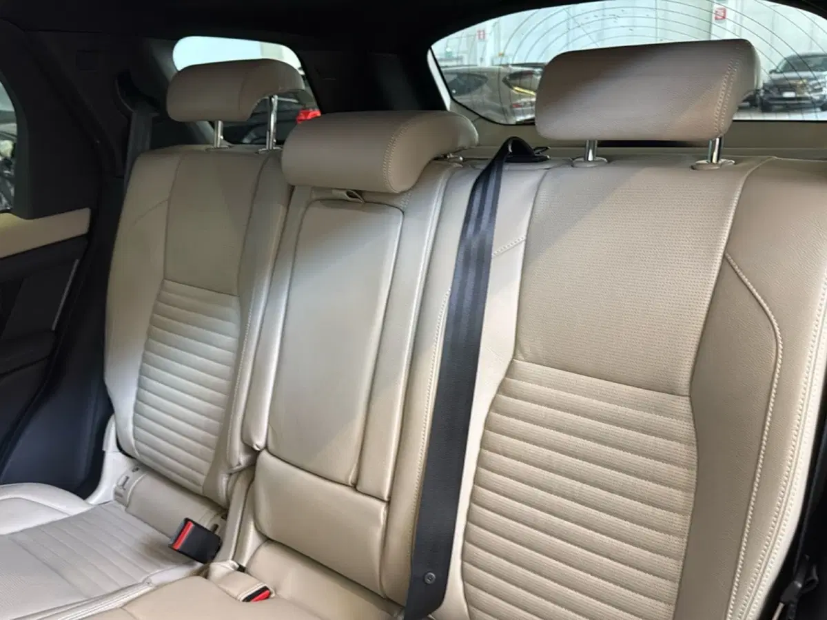 Land Rover Discovery Sport usata a Pordenone (11)