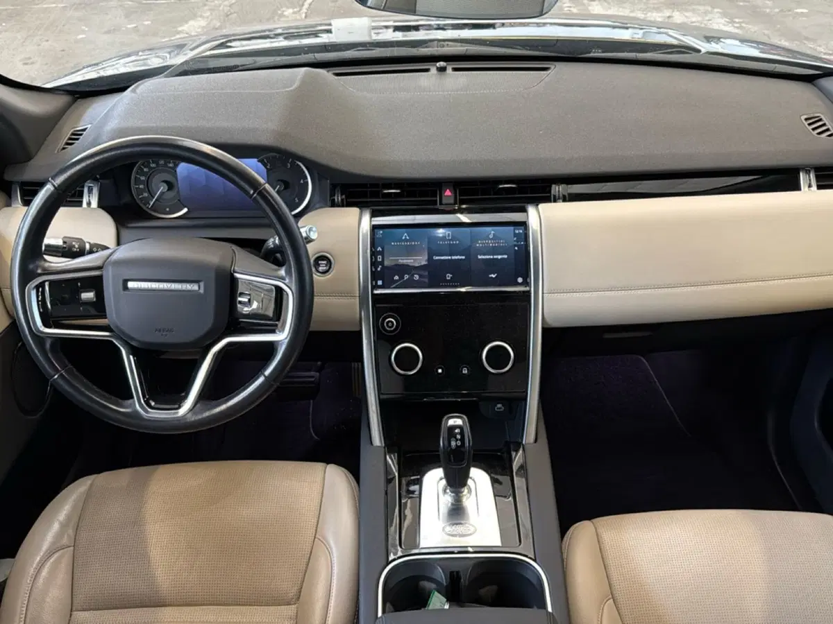 Land Rover Discovery Sport usata a Pordenone (12)