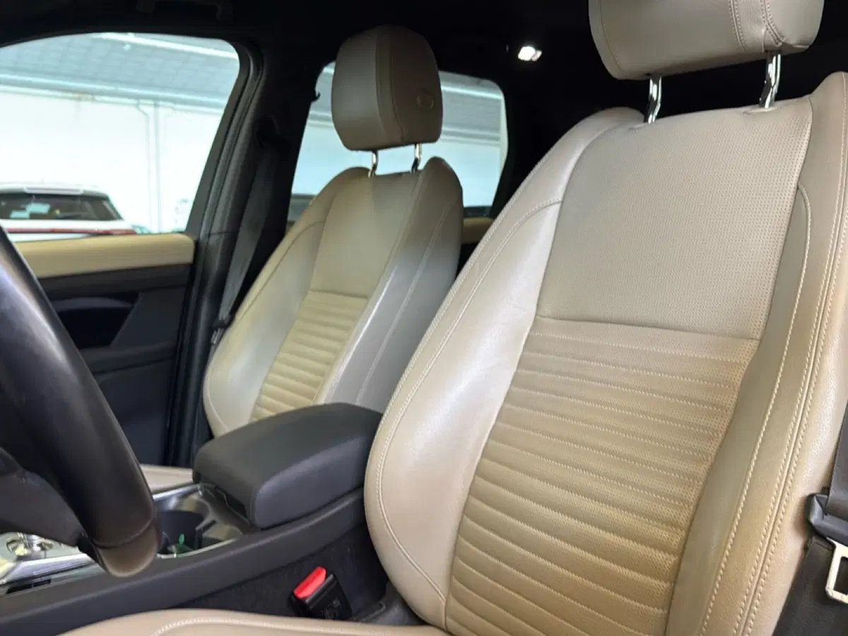 Land Rover Discovery Sport usata a Pordenone (14)