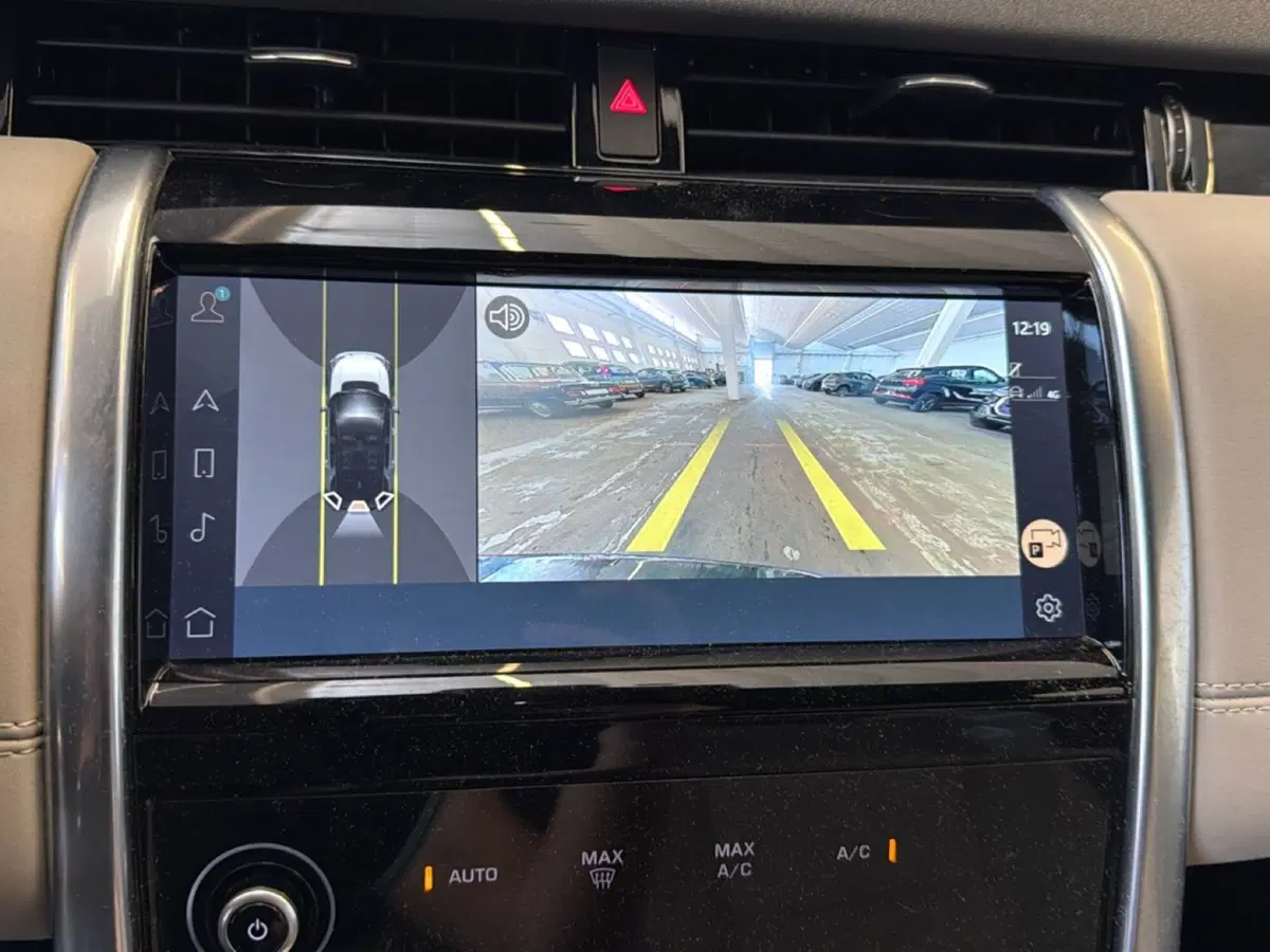 Land Rover Discovery Sport usata a Pordenone (18)