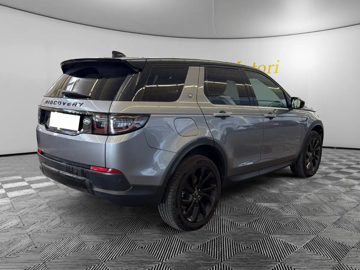 Land Rover Discovery Sport usata a Pordenone (5)