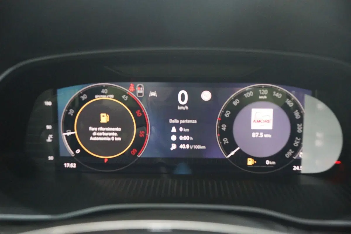 Skoda Octavia Station Wagon nuova a Torino (12)