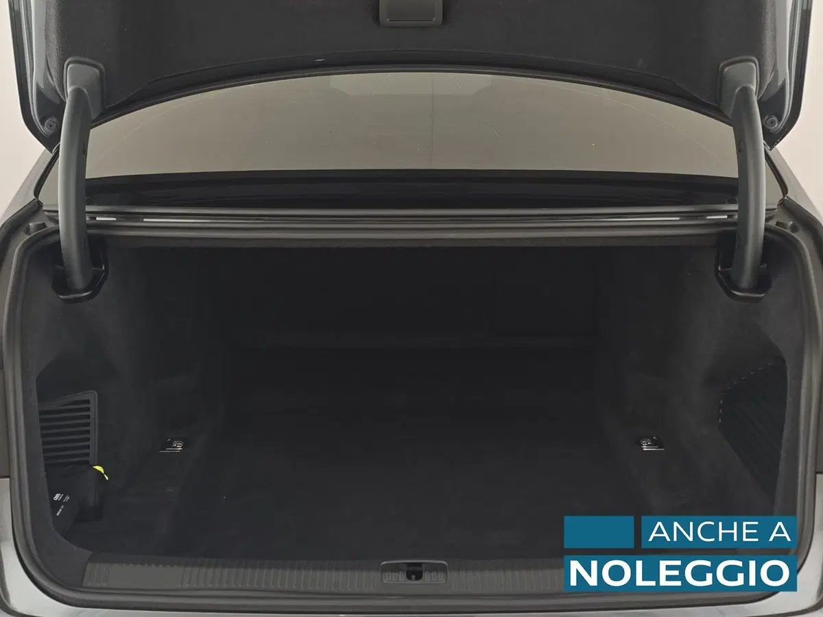 Audi A8 usata a Alessandria (10)