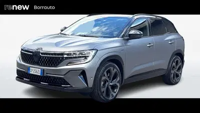 Renault Austral 1.2 full hybrid Iconic Esprit Alpine 200cv auto del 2023 usata a Montebelluna