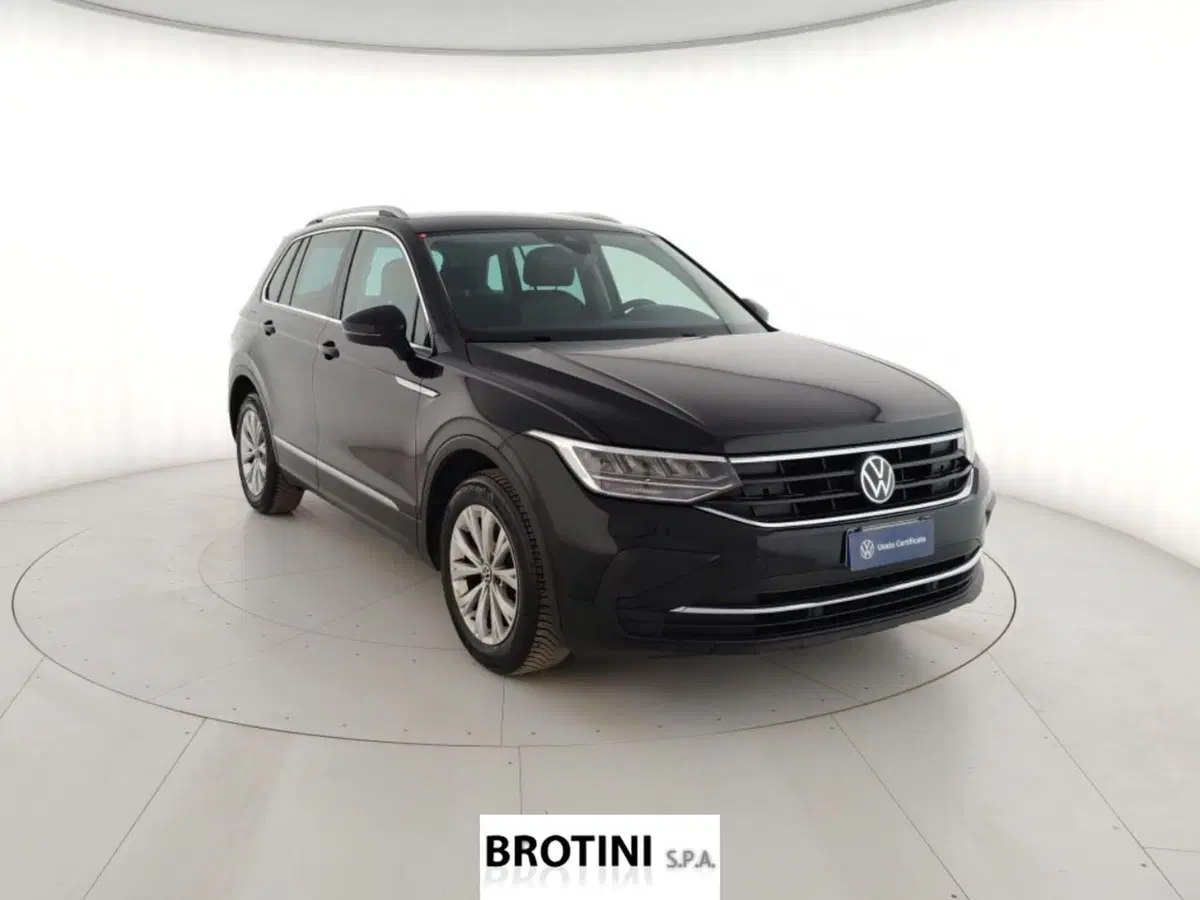 Volkswagen Tiguan usata a Massa-Carrara (4)