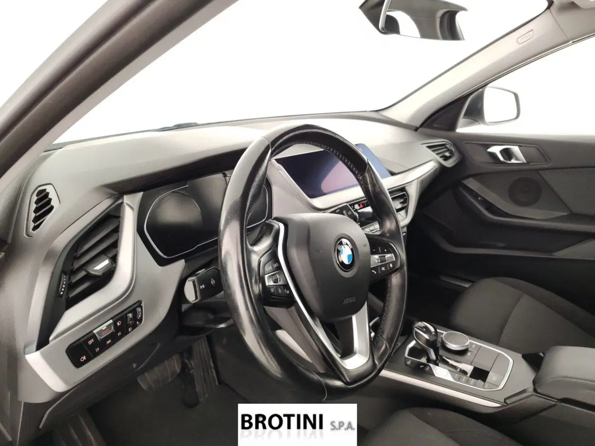 BMW Serie 1 usata a Massa-Carrara (8)