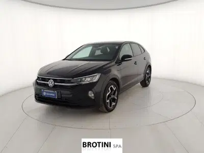 Volkswagen Taigo 1.0 tsi R-Line 115cv del 2025 usata a Massa