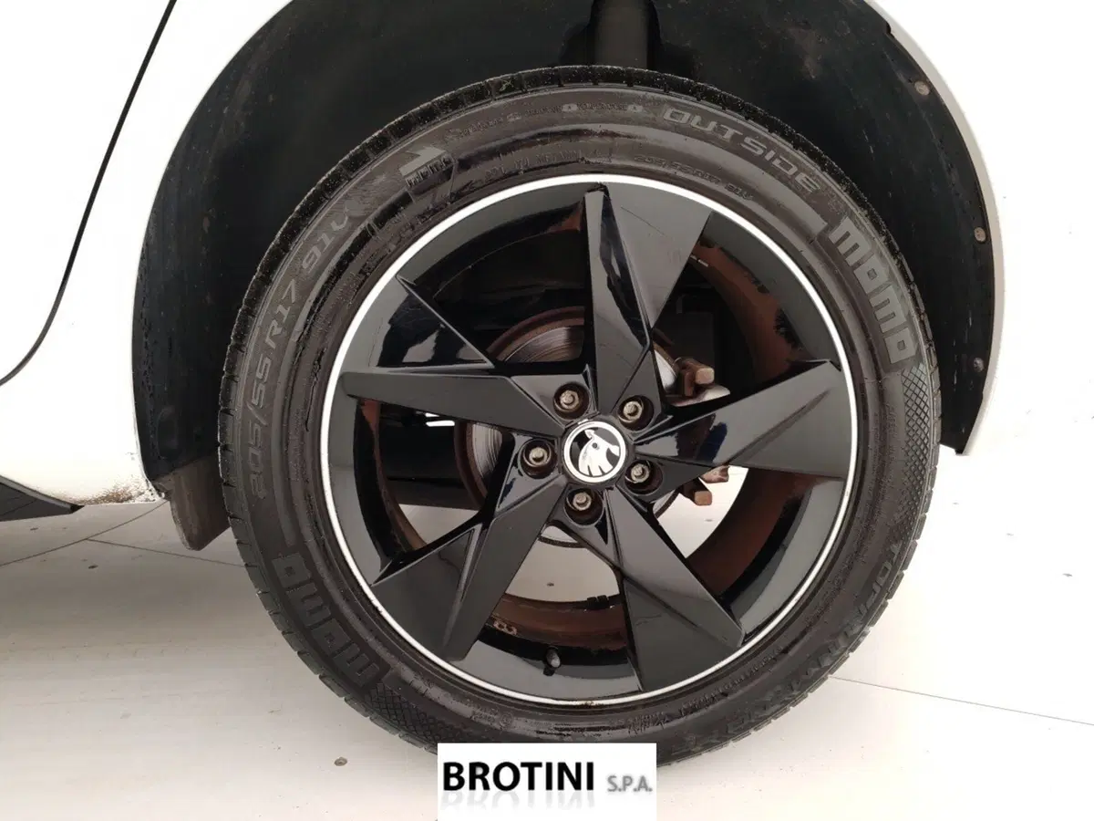 Skoda Kamiq usata a Massa-Carrara (6)