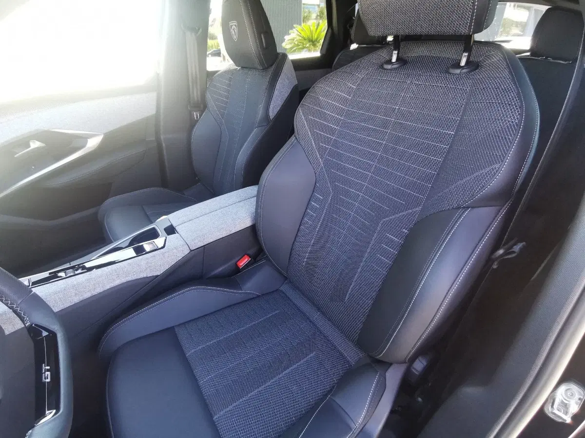 Peugeot 5008 usata a Taranto (12)
