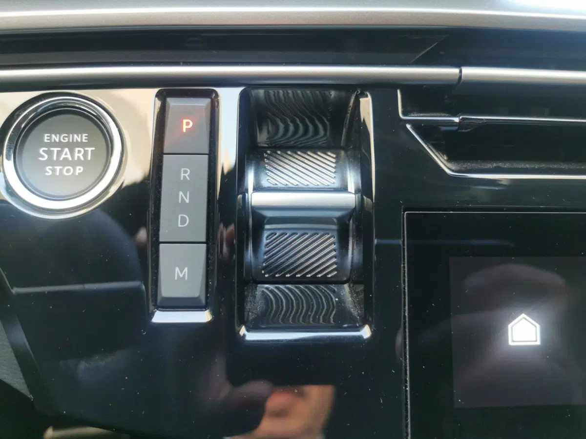 Peugeot 5008 usata a Taranto (15)