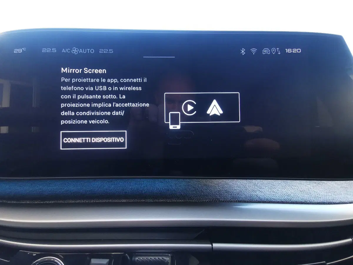Peugeot 5008 usata a Taranto (18)