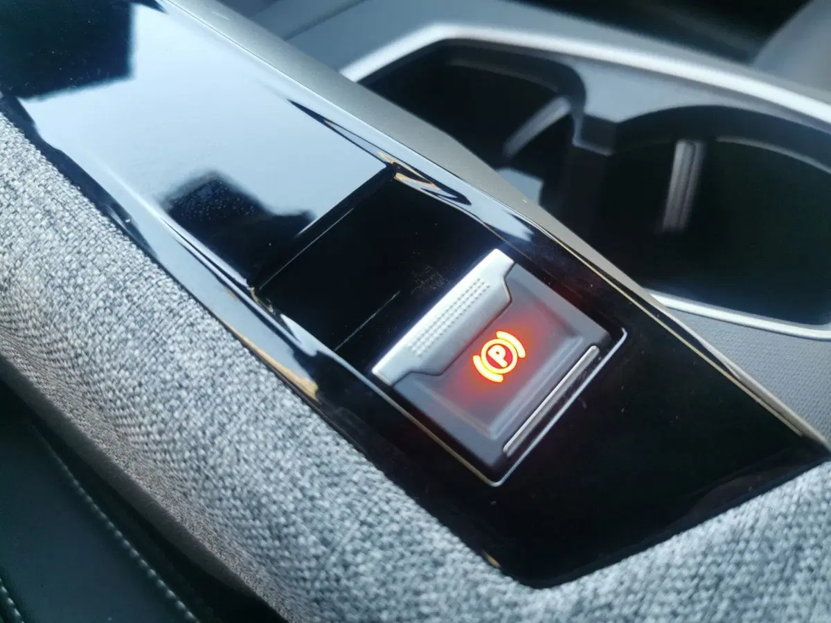 Peugeot 5008 usata a Taranto (19)