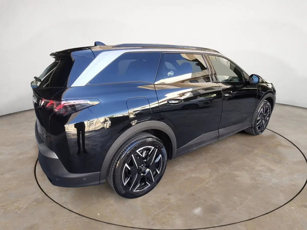 Peugeot 5008 usata a Taranto (5)
