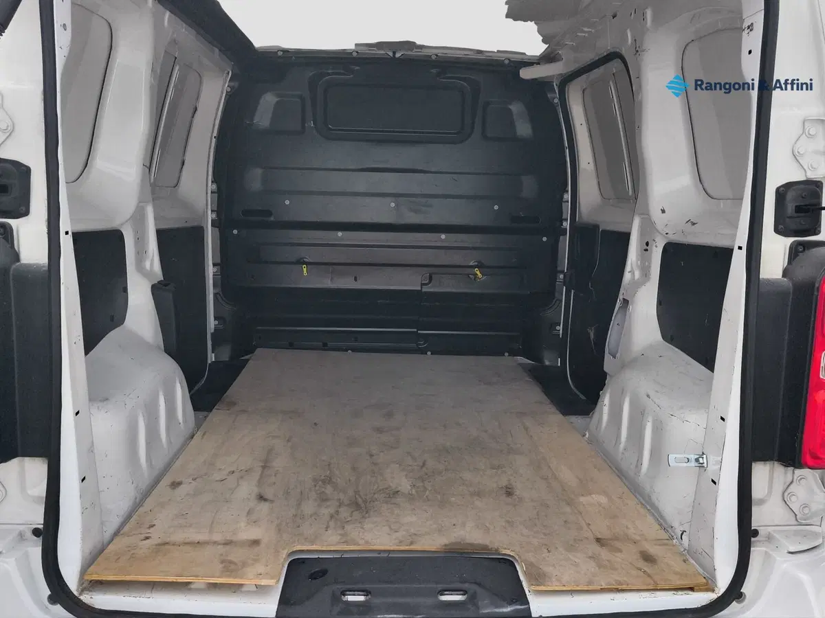 Opel Vivaro usata a Brescia (15)