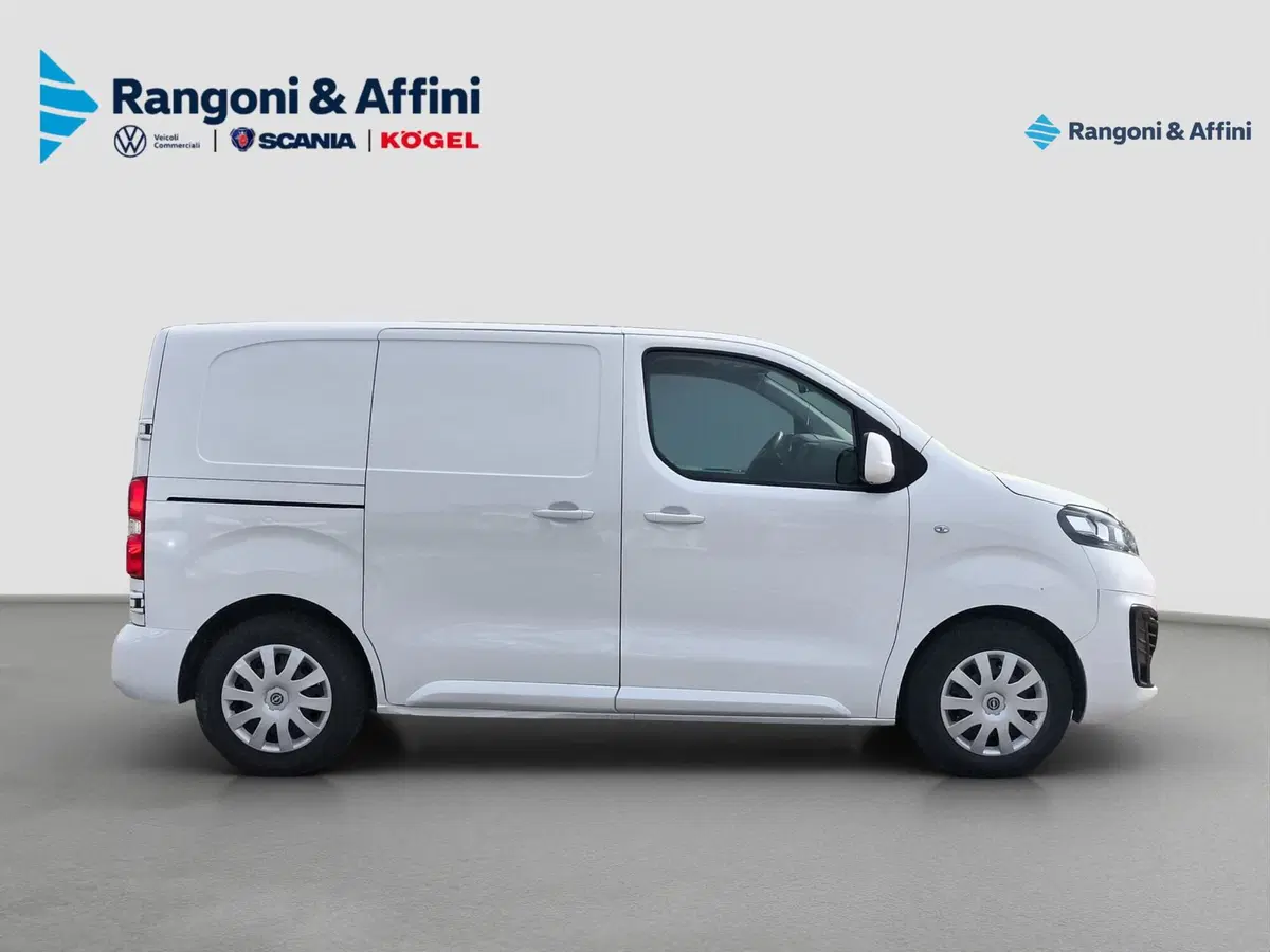 Opel Vivaro usata a Brescia (8)