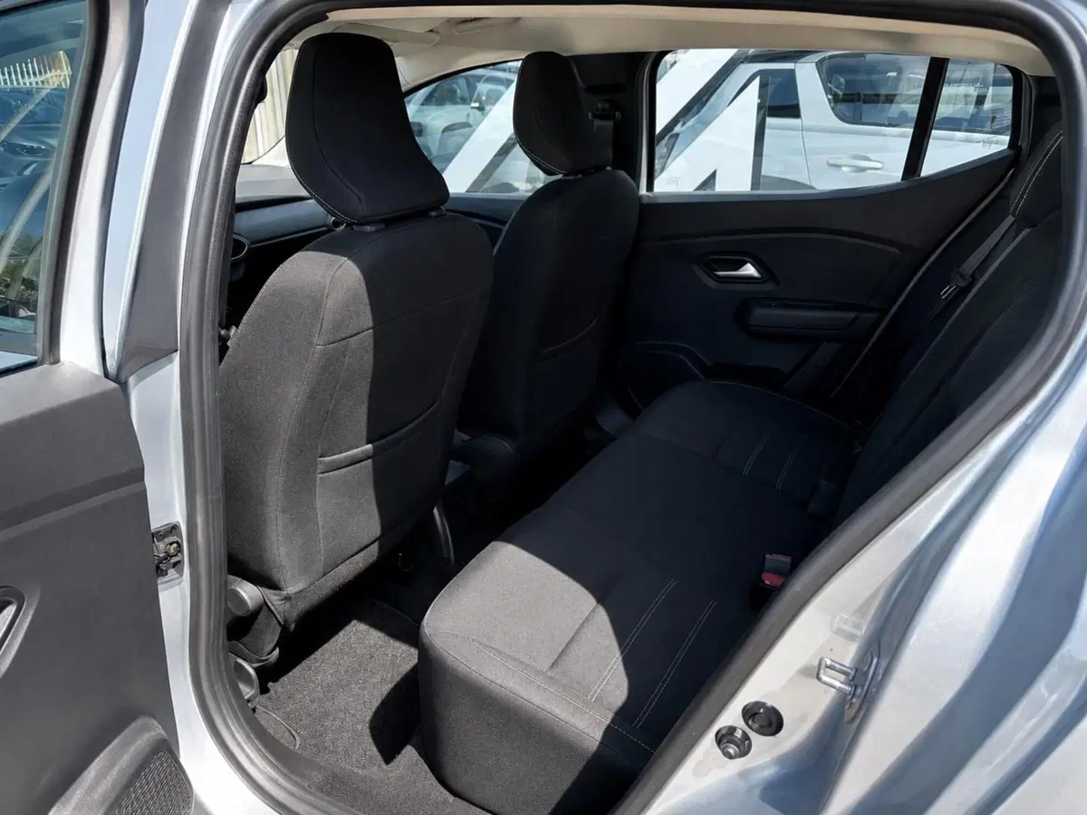 Dacia Sandero usata a Rimini (11)