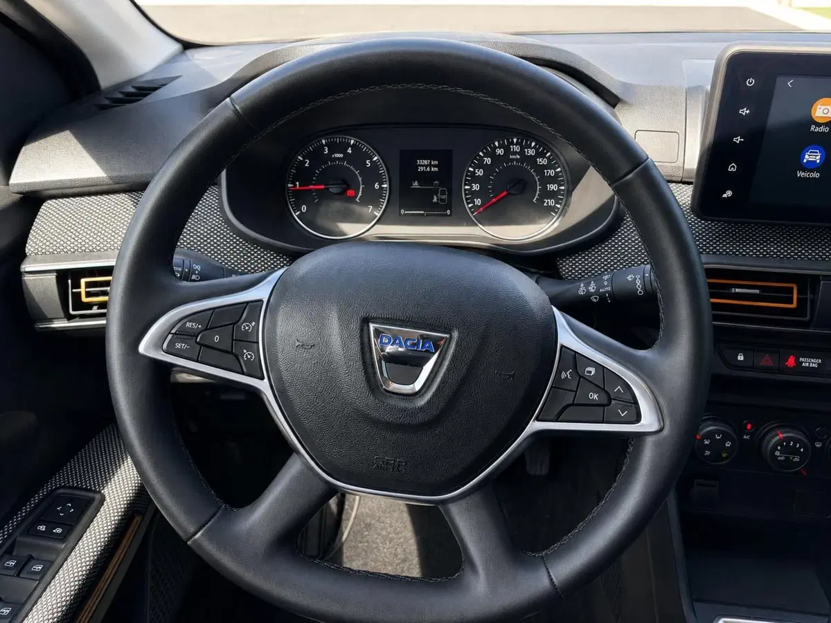 Dacia Sandero usata a Rimini (6)