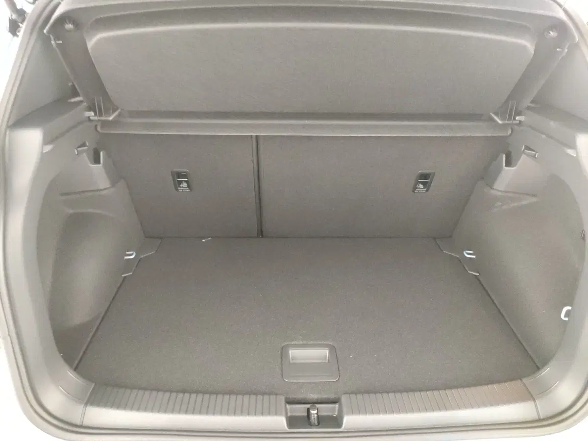 Volkswagen T-Cross nuova a Napoli (16)