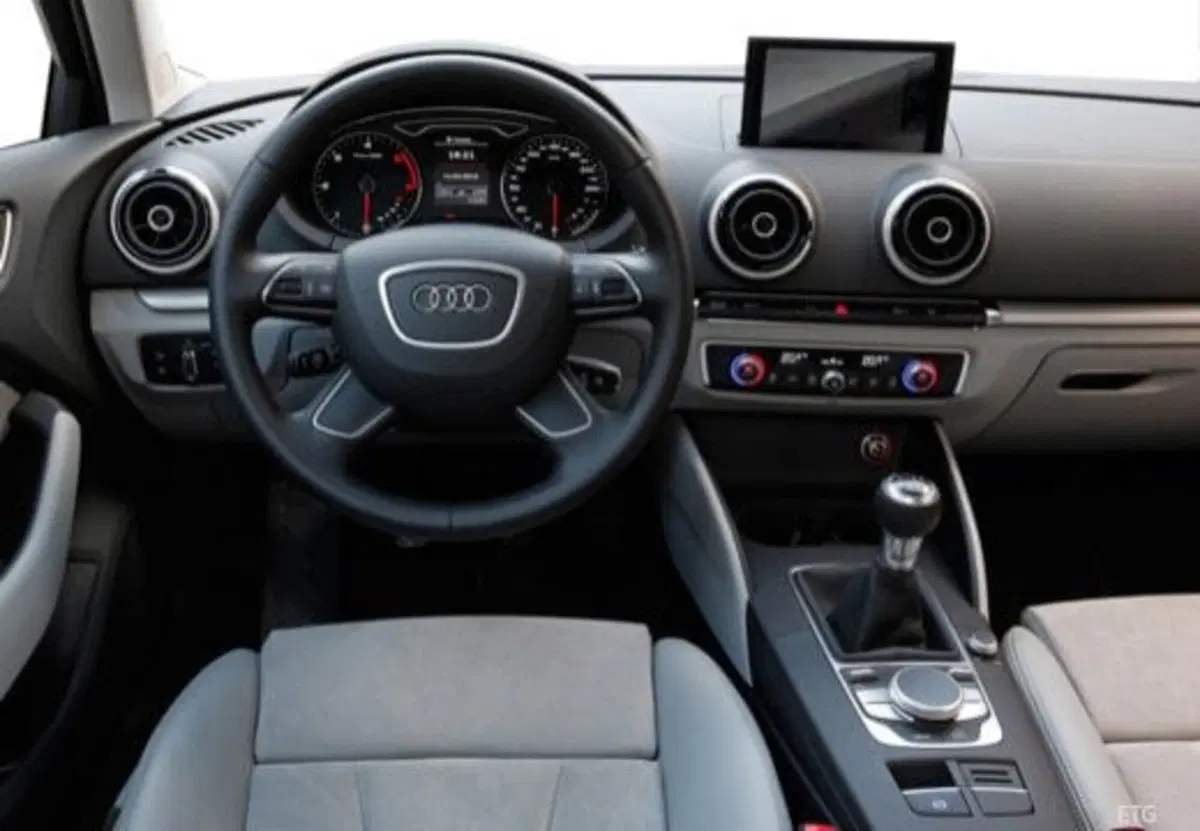 Audi Q2 usata a Palermo (11)
