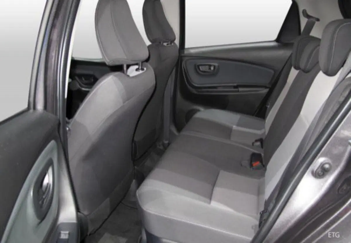 Toyota Yaris usata a Palermo (11)