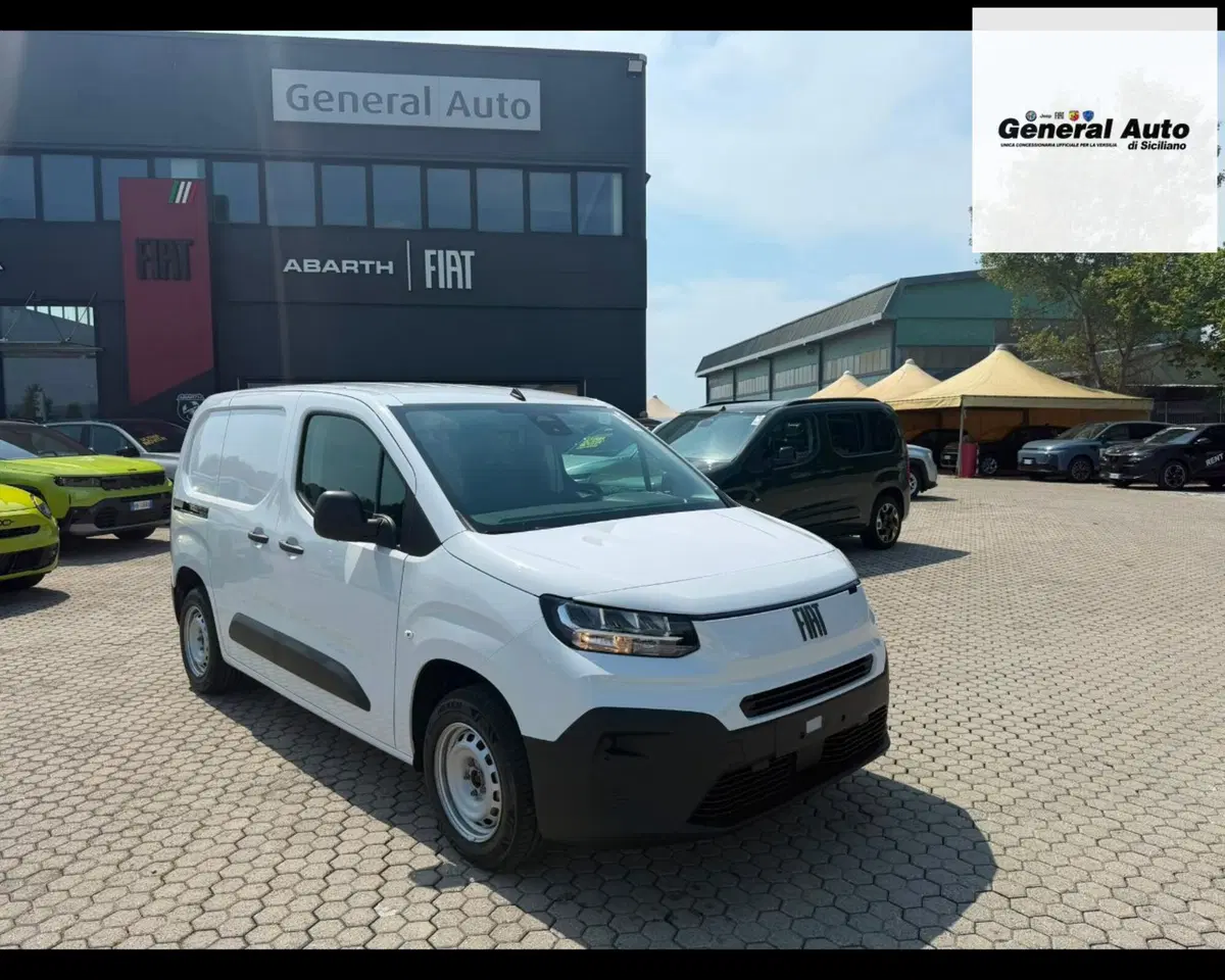 Fiat Doblò Furgone nuova a Lucca