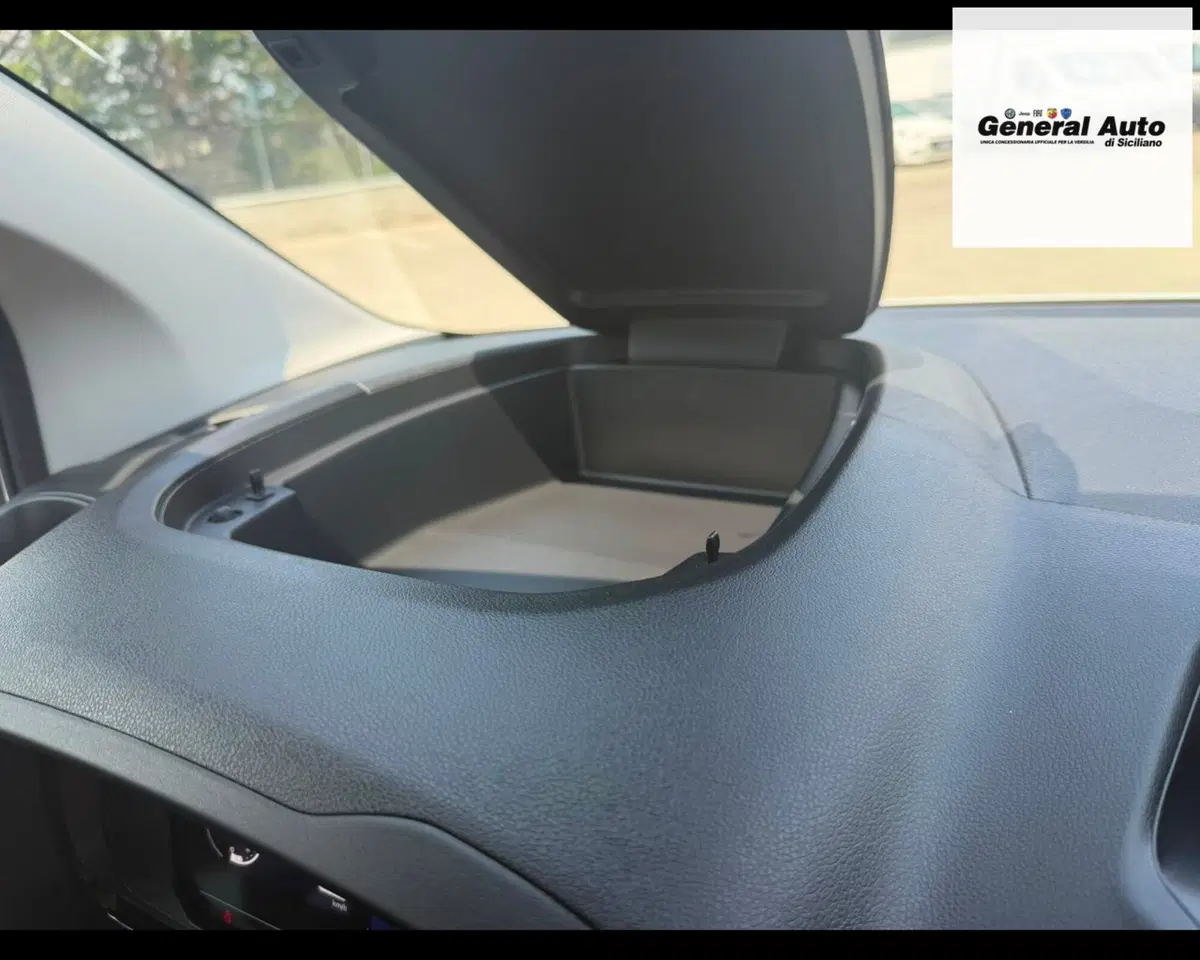 Fiat Doblò Furgone nuova a Lucca (20)