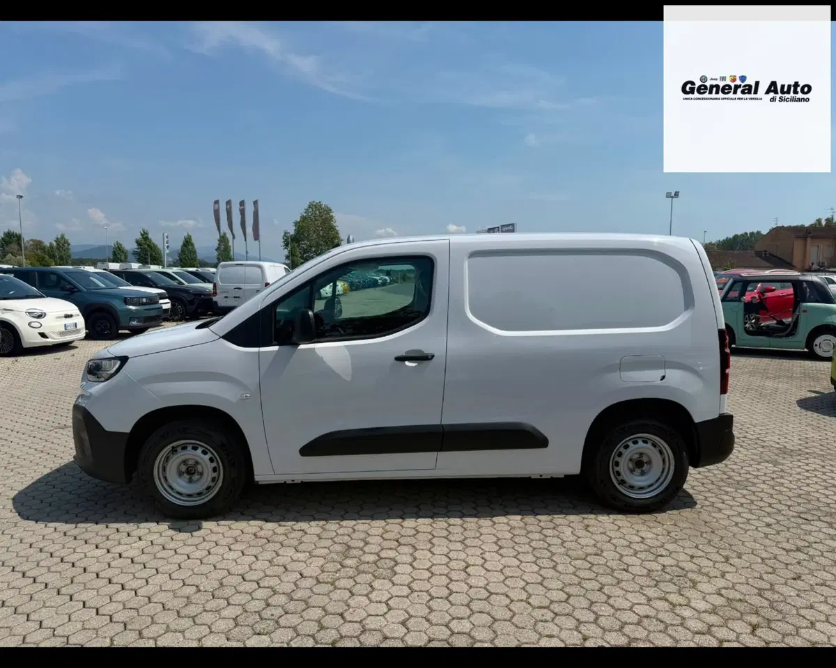 Fiat Doblò Furgone nuova a Lucca (4)