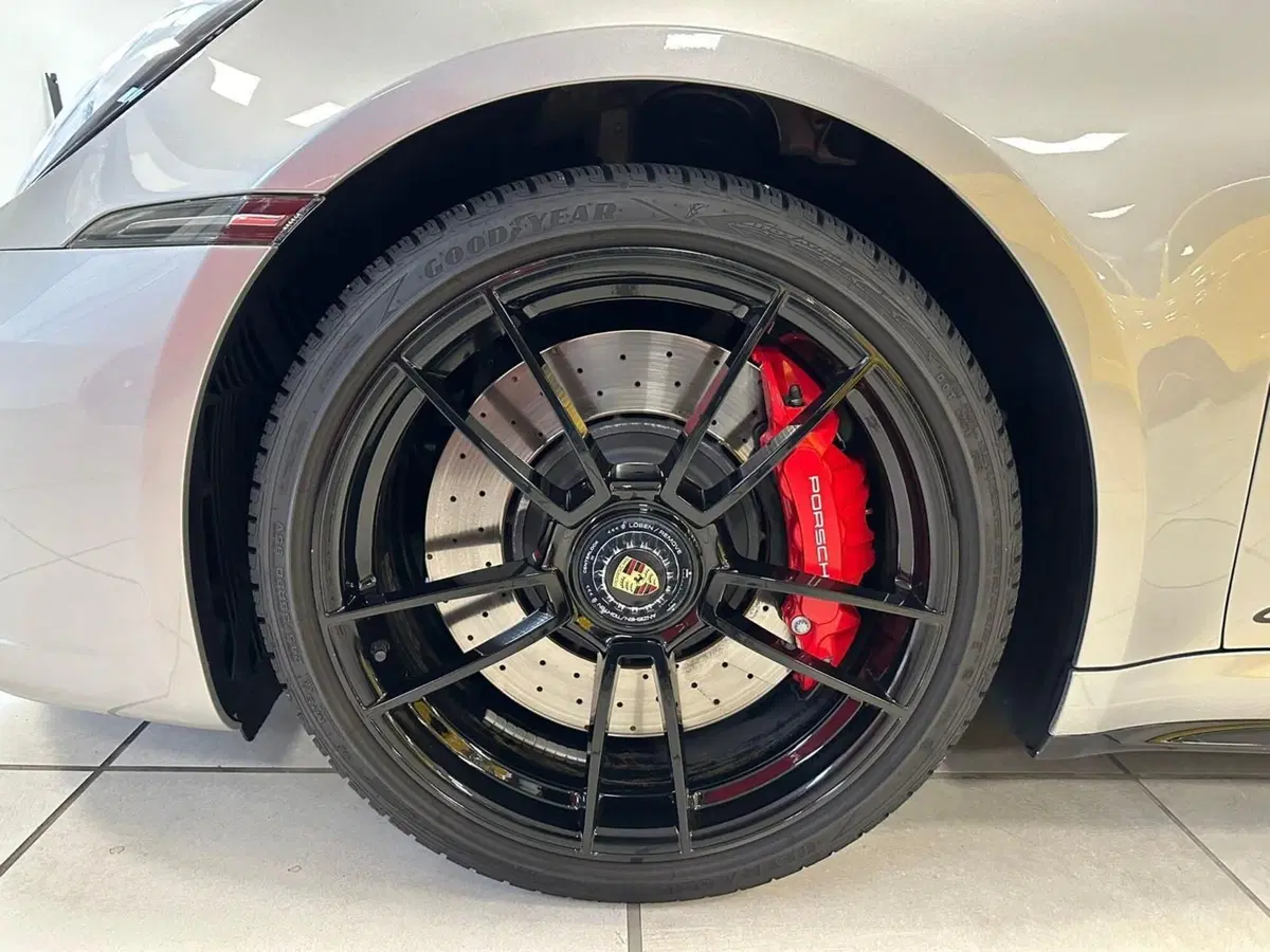 Porsche 911 Coupé usata a Perugia (5)
