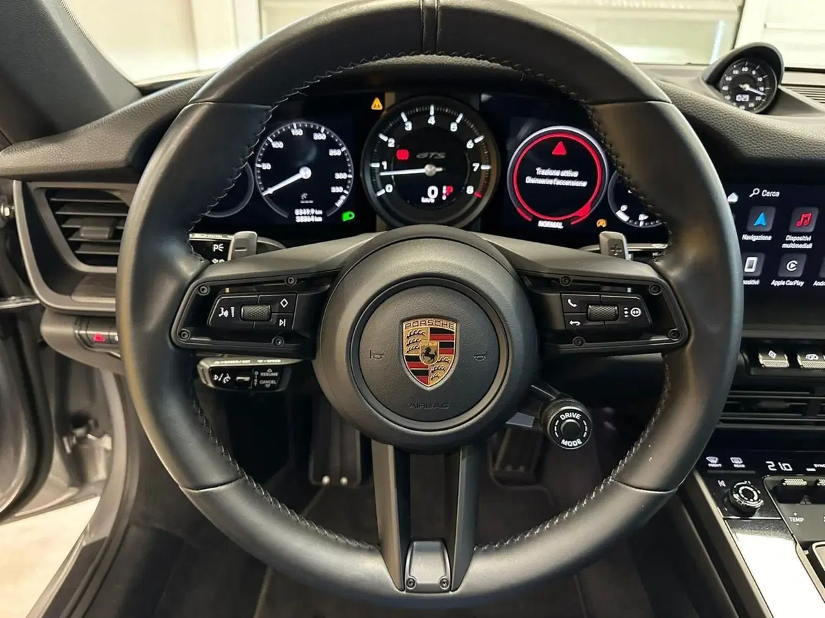 Porsche 911 Coupé usata a Perugia (8)