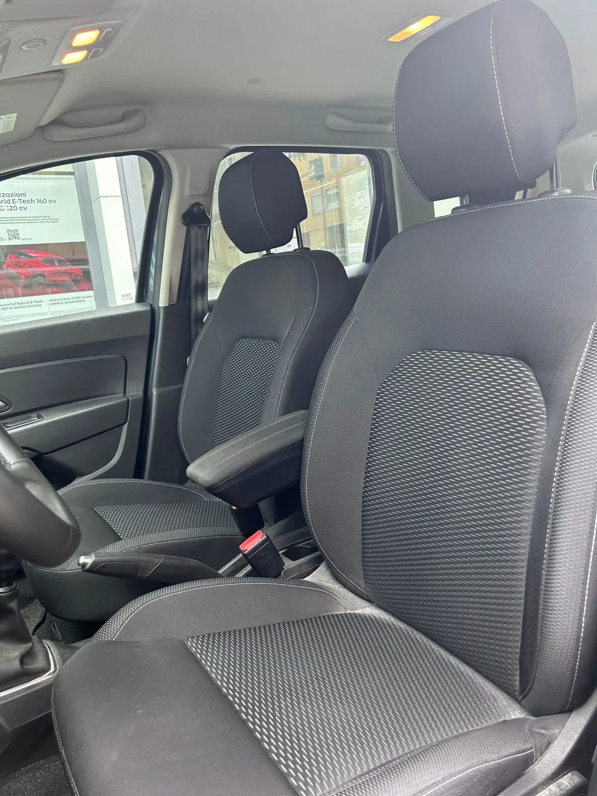 Dacia Duster usata a Firenze (11)