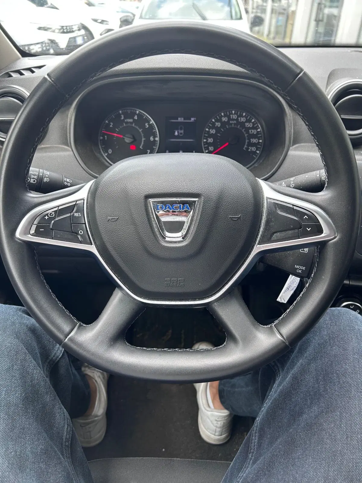 Dacia Duster usata a Firenze (9)