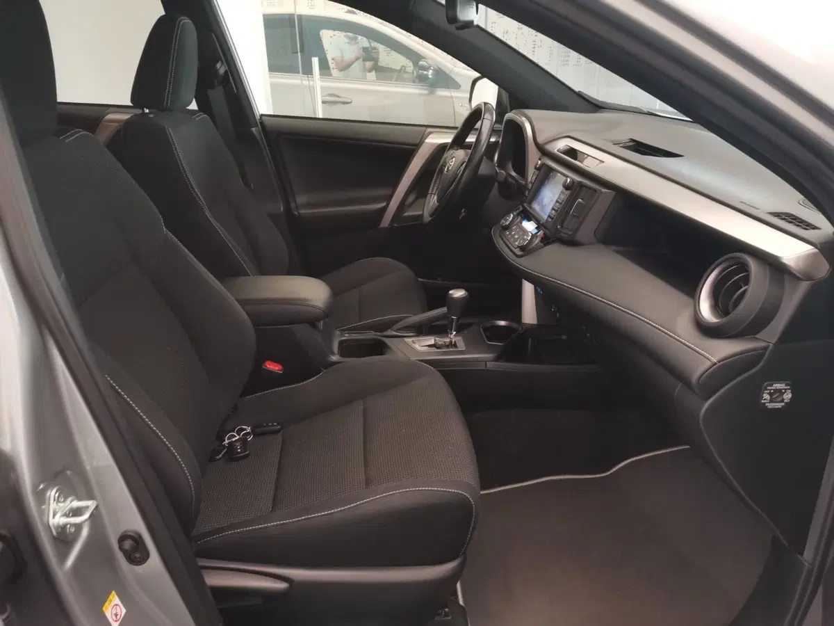 Toyota Rav4 usata a Bergamo (7)