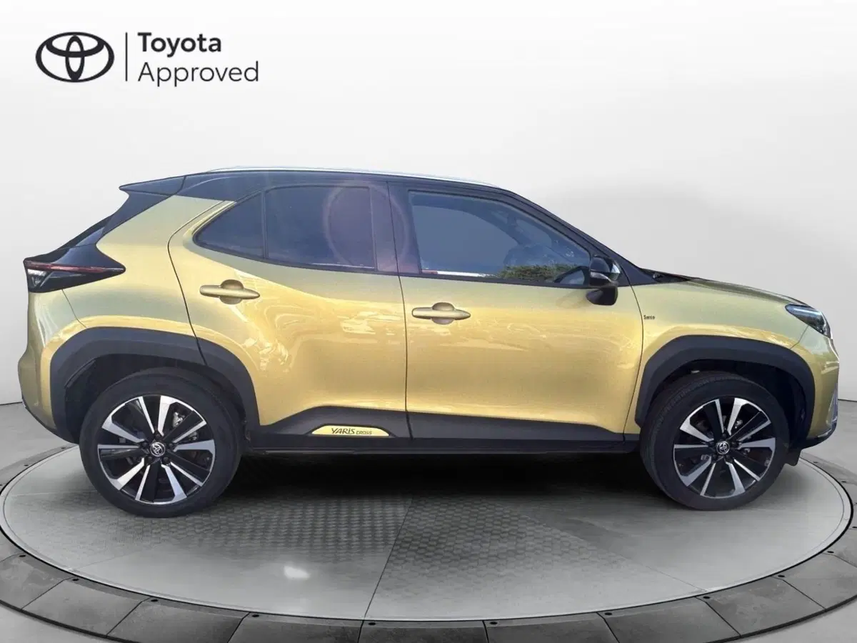 Toyota Yaris Cross usata a Bergamo (11)