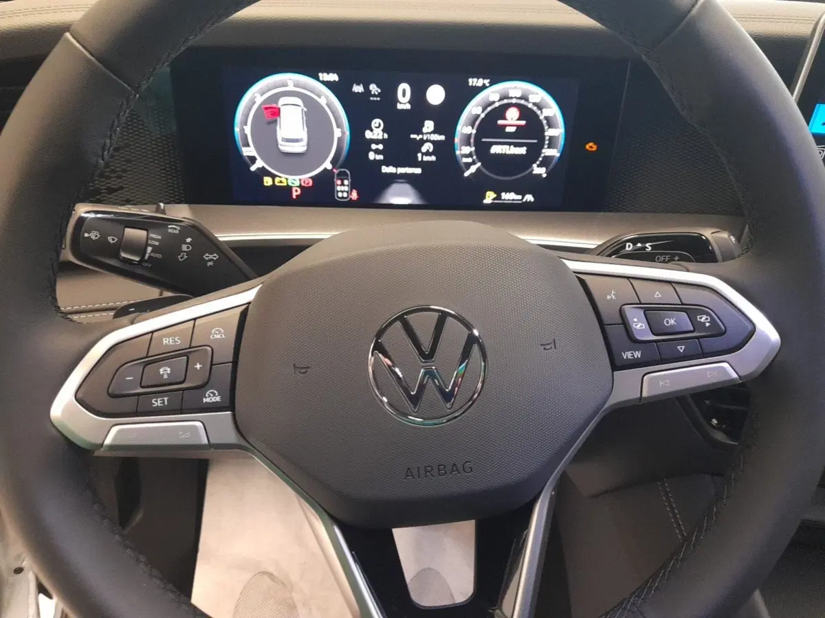 Volkswagen Tayron nuova a Bologna (11)