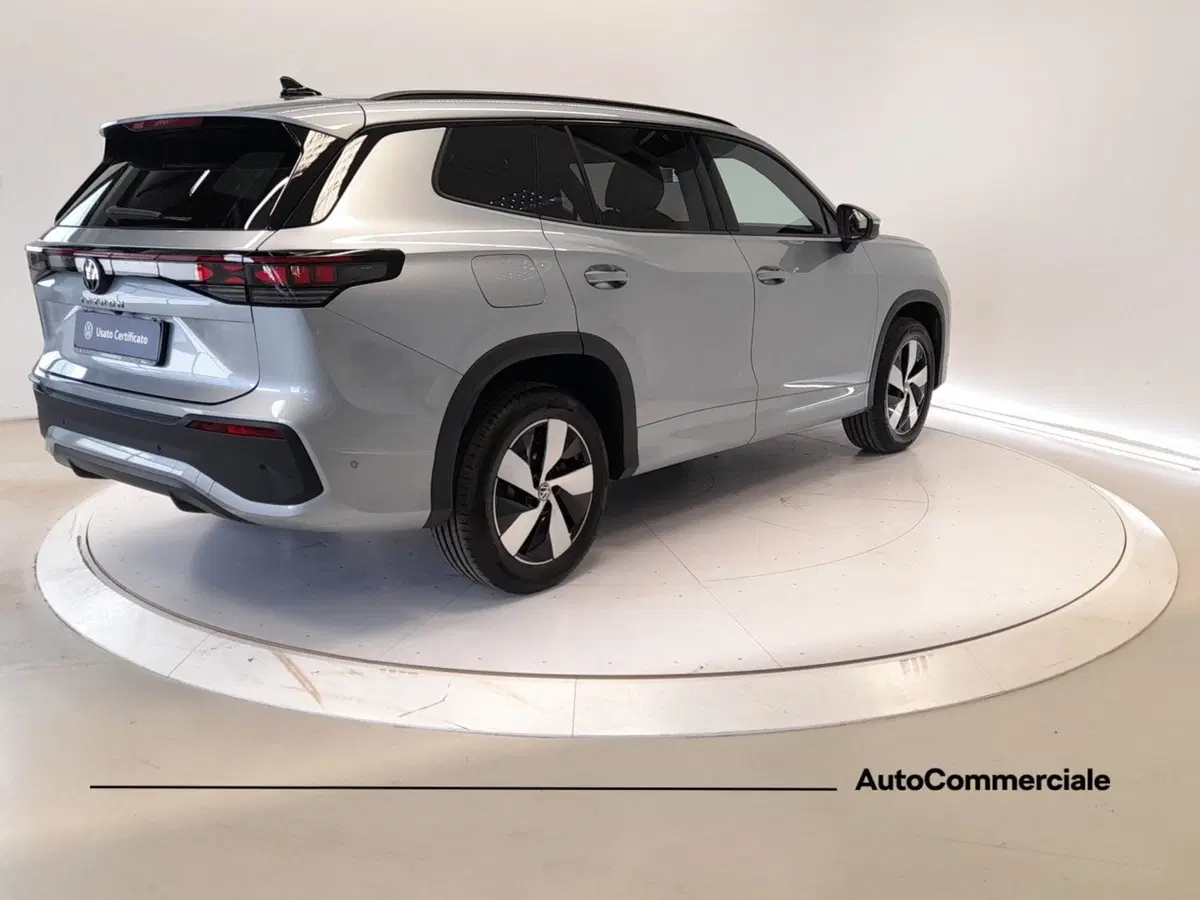 Volkswagen Tayron nuova a Bologna (6)