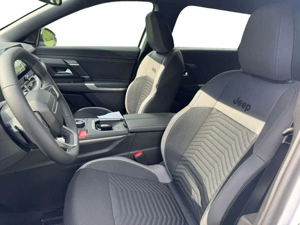 Jeep Compass nuova a Salerno (6)