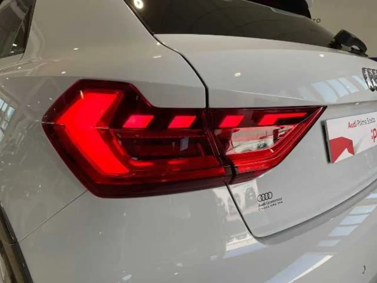 Audi A1 allstreet usata a Pistoia (10)