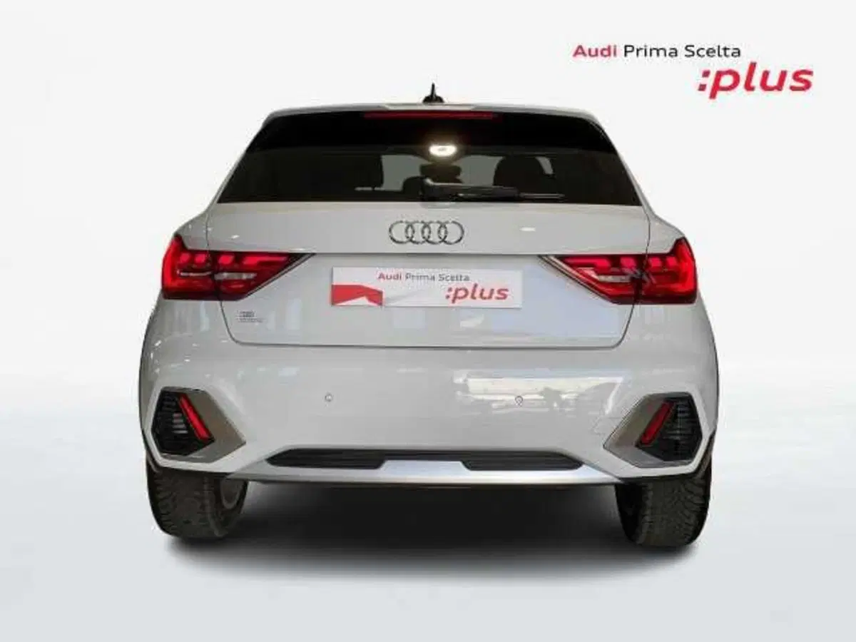 Audi A1 allstreet usata a Pistoia (11)