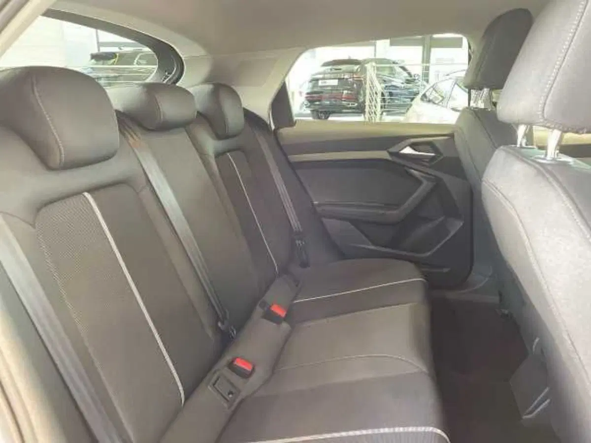 Audi A1 allstreet usata a Pistoia (17)