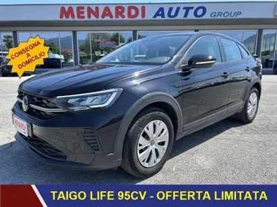 Volkswagen Taigo 1.0 tsi Life 95cv del 2023 usata a Bernezzo