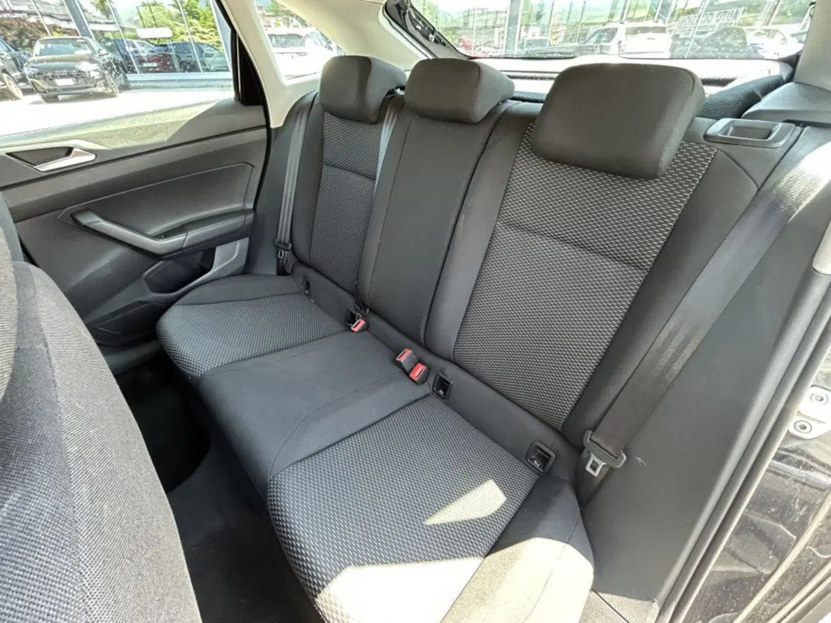 Volkswagen Taigo usata a Cuneo (6)