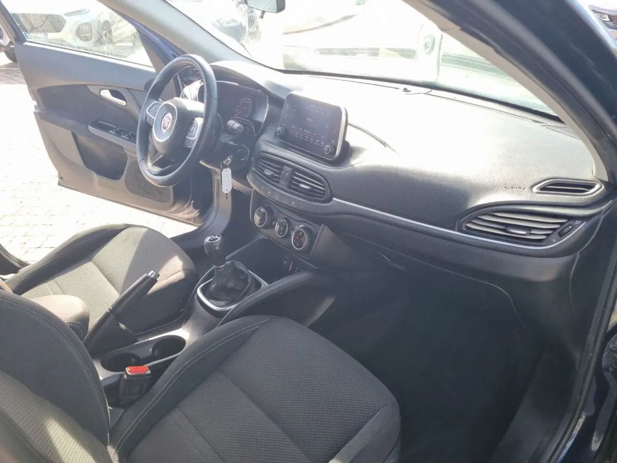 Fiat Tipo Station Wagon usata a Lucca (16)