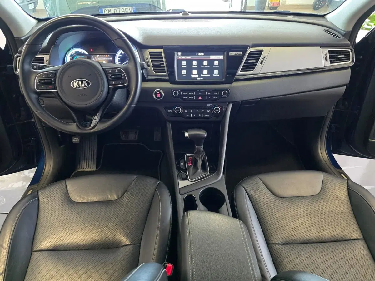 Kia Niro usata a Rimini (10)